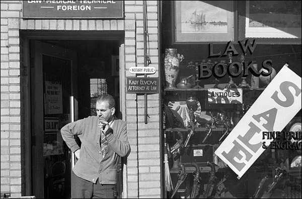 1937-washington-dc-book-store.jpg